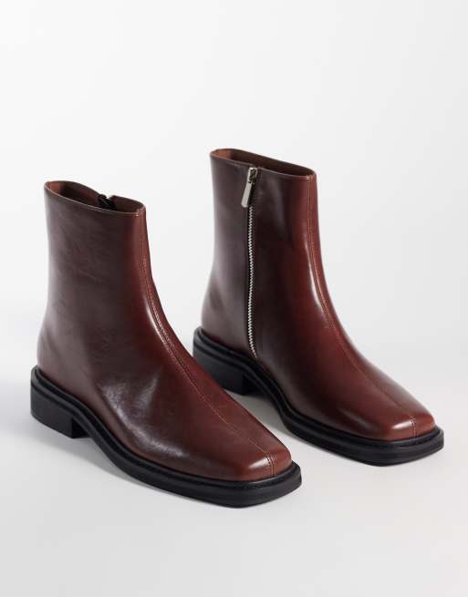ASOS DESIGN – Stiefel in brüniertem Rot mit Reißverschluss und Ziernaht, 2 von 4