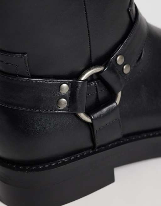 ASOS DESIGN Stiefel mit Reißverschluss, Riemen und Metall-Details in Schwarz, 3 von 4