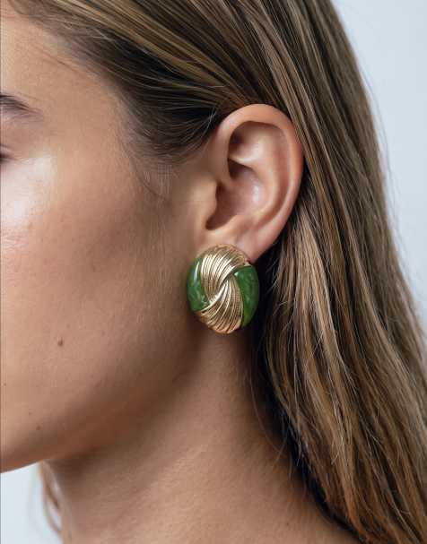 ASOS DESIGN stiftörhängen i blandad grön resin och guldfärg - Guld - view 1
