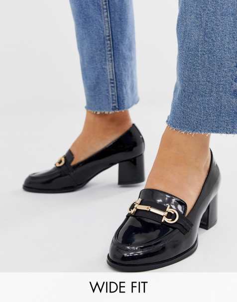 ASOS DESIGN - Stirrup - Mocassins à talons mi-hauts et pointure large - Noir verni