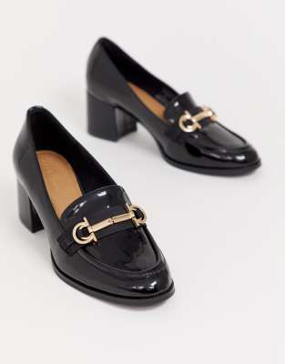 mocassin a talon