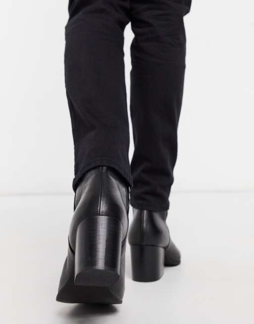 ASOS DESIGN - Stivaletti Chelsea a punta con tacco in pelle nera con suola nera, 3 di 4