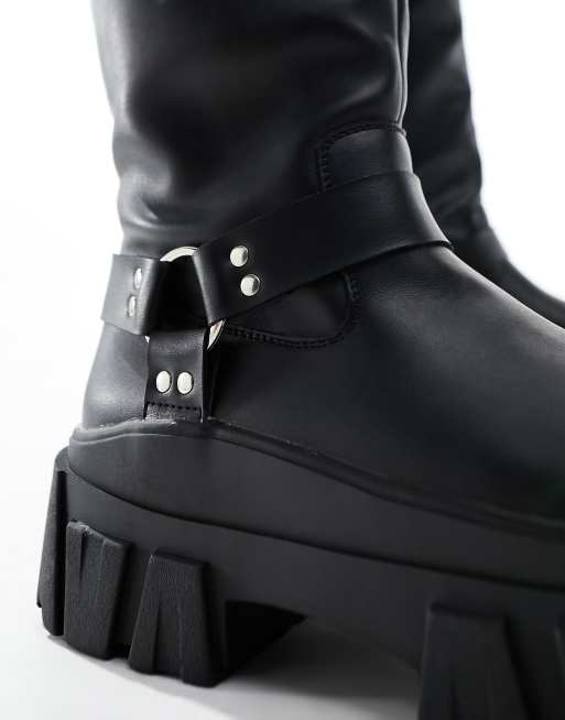 ASOS DESIGN - Stivaletti in pelle sintetica neri con suola spessa, 2 di 4
