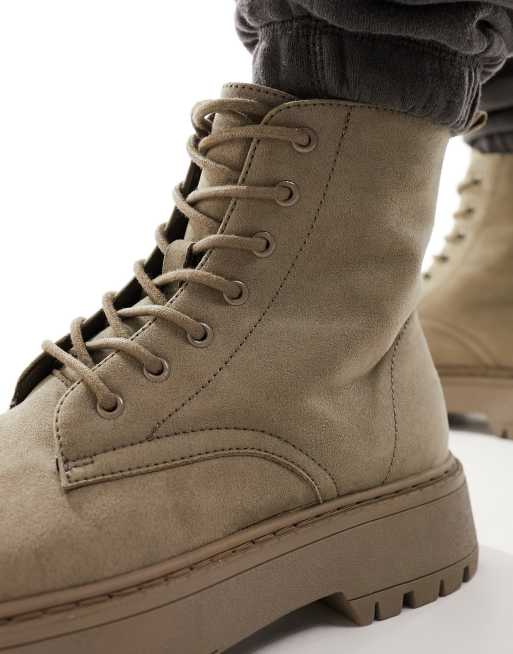 ASOS DESIGN - Stivali stringati in camoscio sintetico marrone con suola spessa rialzata, 2 di 4