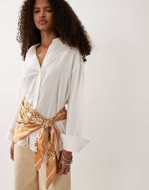 ASOS DESIGN stor scarf med guldmonogramtryck - view 1
