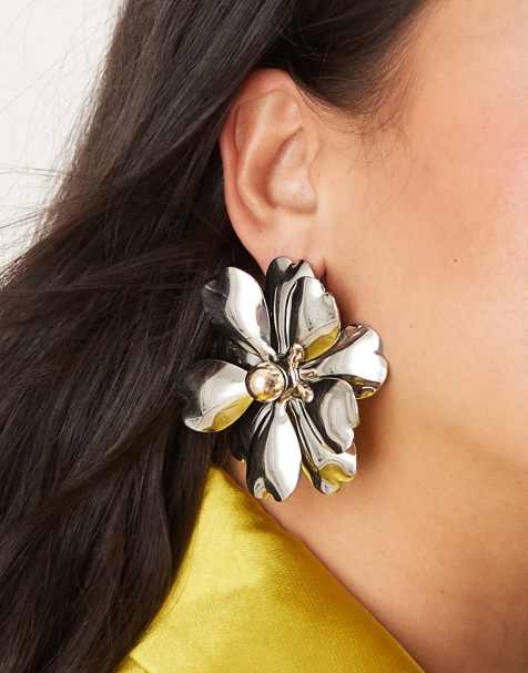 ASOS DESIGN - Store ørestikkere med blomsterdesign i forskellige metaller - view 1