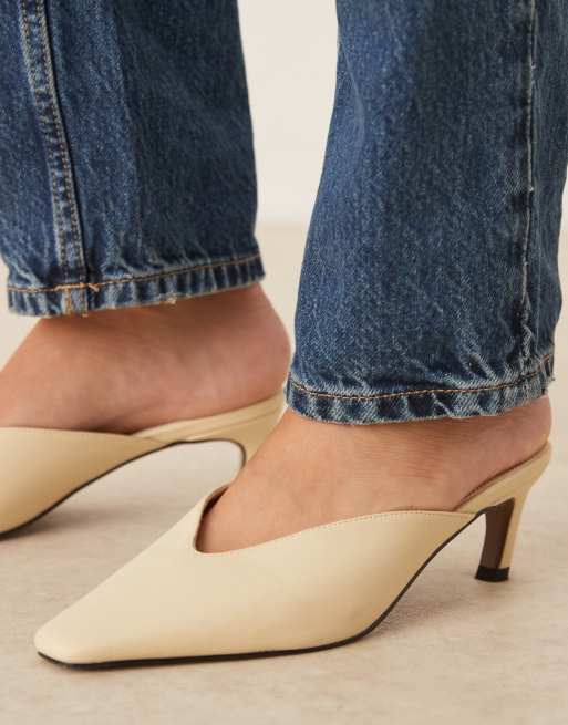 ASOS DESIGN Storm chisel toe mid heel mule in buttermilk, 3 of 4