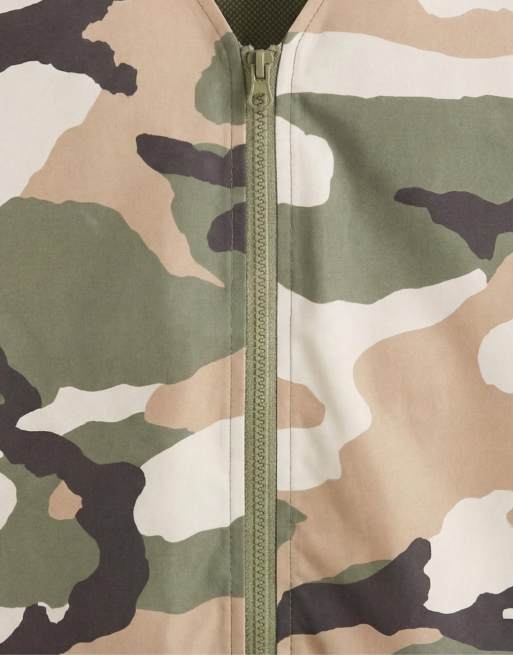 ASOS DESIGN stormMAX™ vattenavvisande utility-väst i camo, 8 av 9