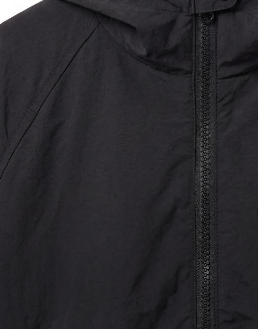 ASOS DESIGN stormMAX™ wasserabweisende Packaway-Regenjacke in Schwarz, 8 von 9