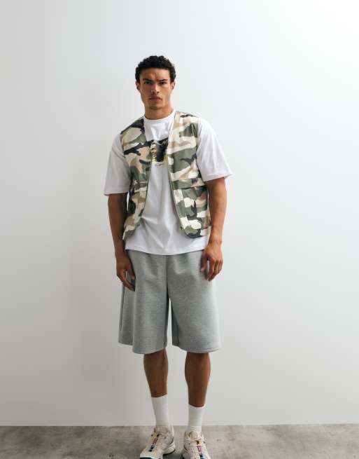 ASOS DESIGN stormMAX™ water repellent utility gilet in camo, 3 of 7
