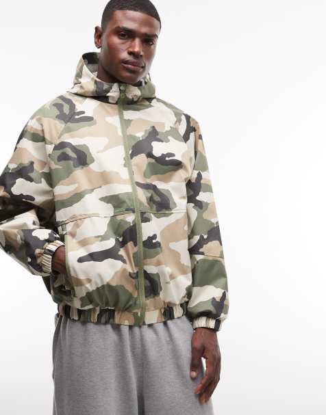 ASOS DESIGN stormMAX™ waterbestendige opvouwbare regenjas in camo - view 1
