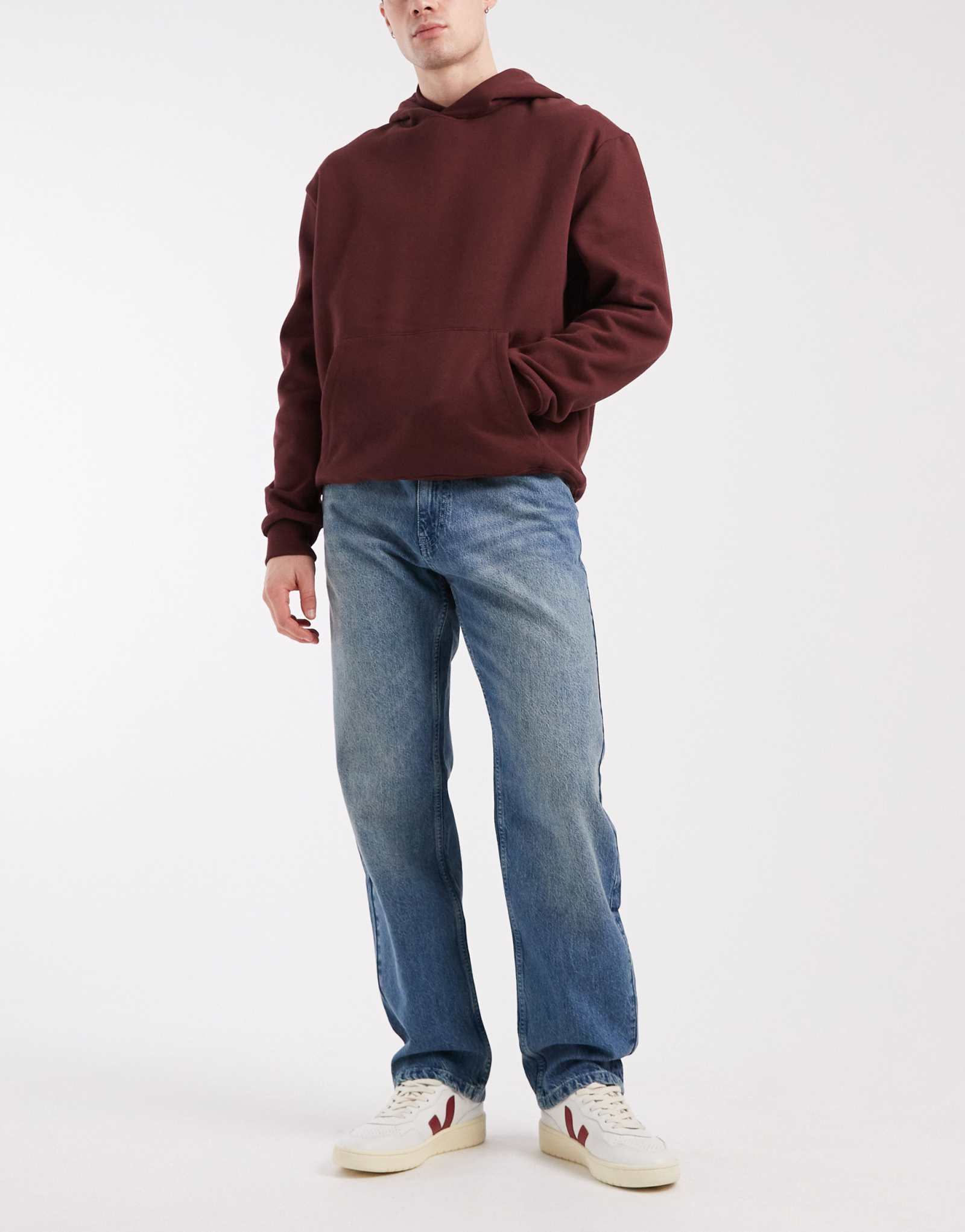 Прямые джинсы ASOS DESIGN в средней стирке