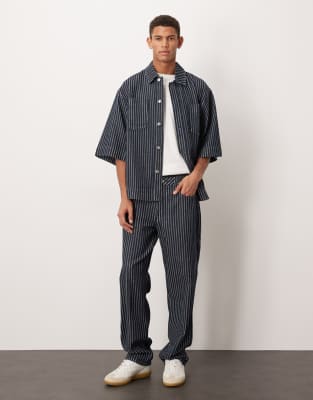 Straight Jeans in gestreifter Raw-Waschung, Kombiteil-Blau Blau 54 Short