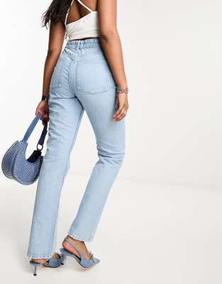 ASOS DESIGN - Straight Jeans in Hellblau mit mittelhohem Bund