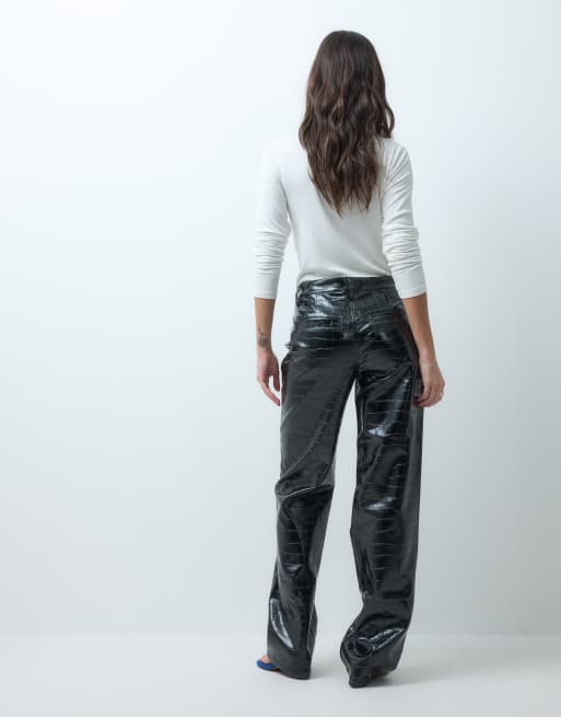 ASOS DESIGN Straight-Leg-Jeans aus PU in Kroko-Optik, 3 von 5