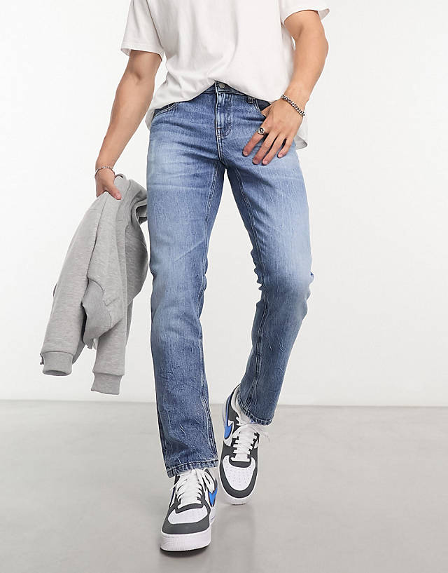 ASOS DESIGN - straight leg jeans in flat dark wash