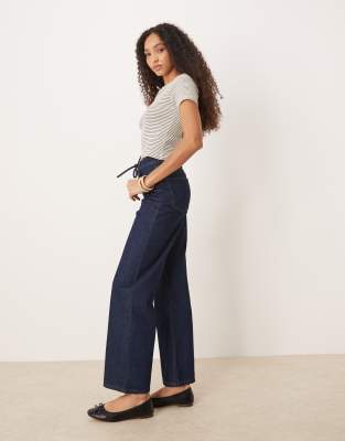 ASOS DESIGN STRAIGHT LEG JEANS WITH LACE-UP FRONT 