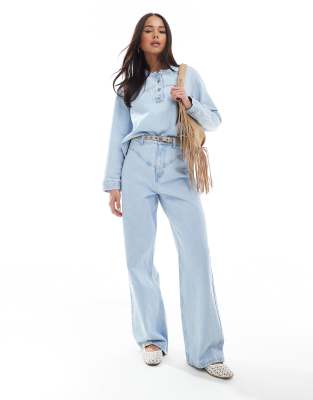 straight leg jeans with western seam detail in bleach wash-Blue