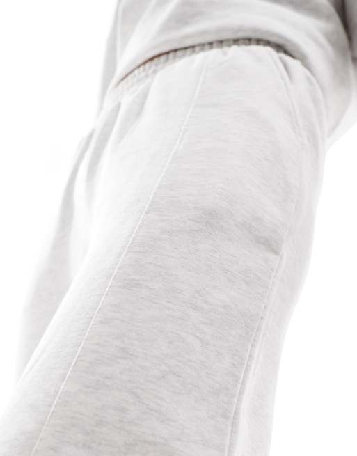 Straight Leg Sweatpants & Joggers