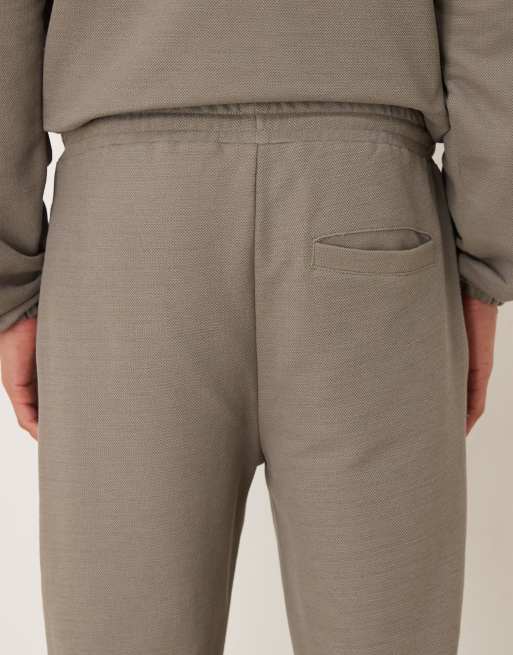 ASOS DESIGN straight leg pique sweatpants with pin tucks in khaki, 4 of 5