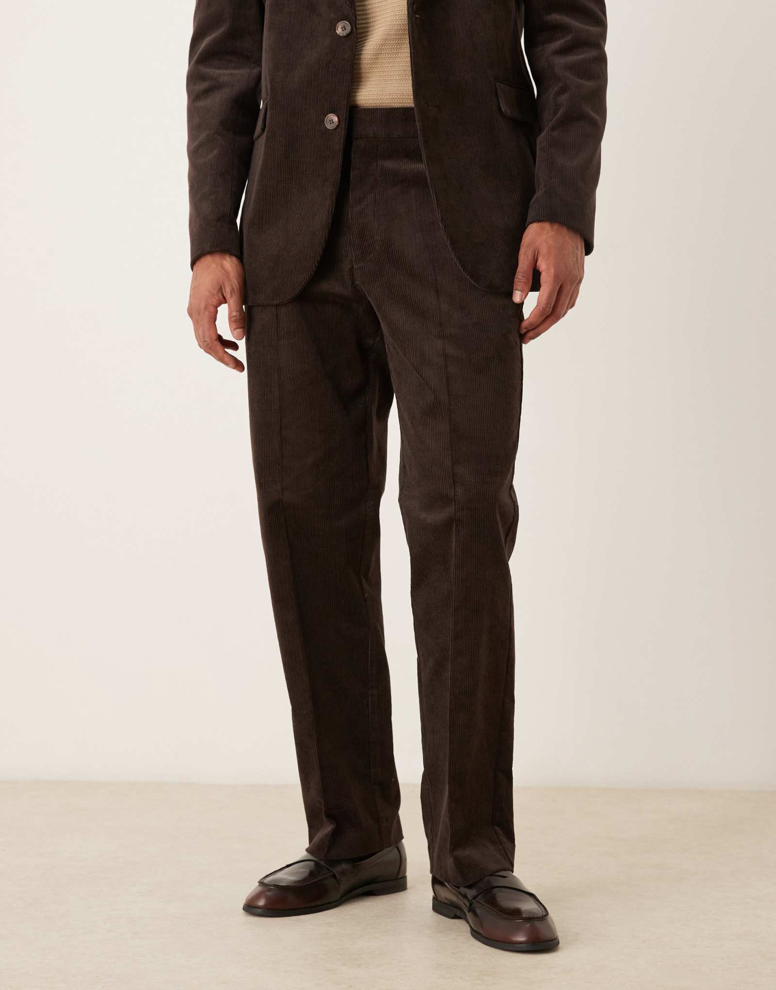 Прямые костюмные брюки ASOS DESIGN из коричневого хлопчатобумажного вельвета