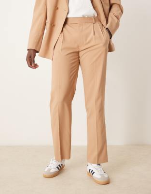 ASOS DESIGN ASOS DESIGN straight leg suit trousers in camel-Brown