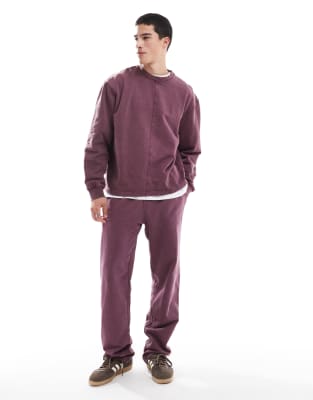 straight leg sweatpants in washed burgundy-Red