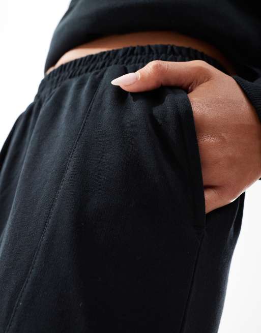 ASOS DESIGN straight leg trackies in black, 5 of 5