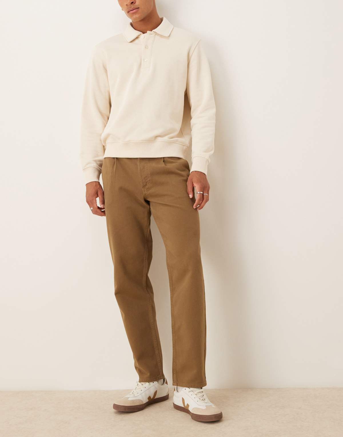 ASOS DESIGN straight leg trousers in khaki with pleats
