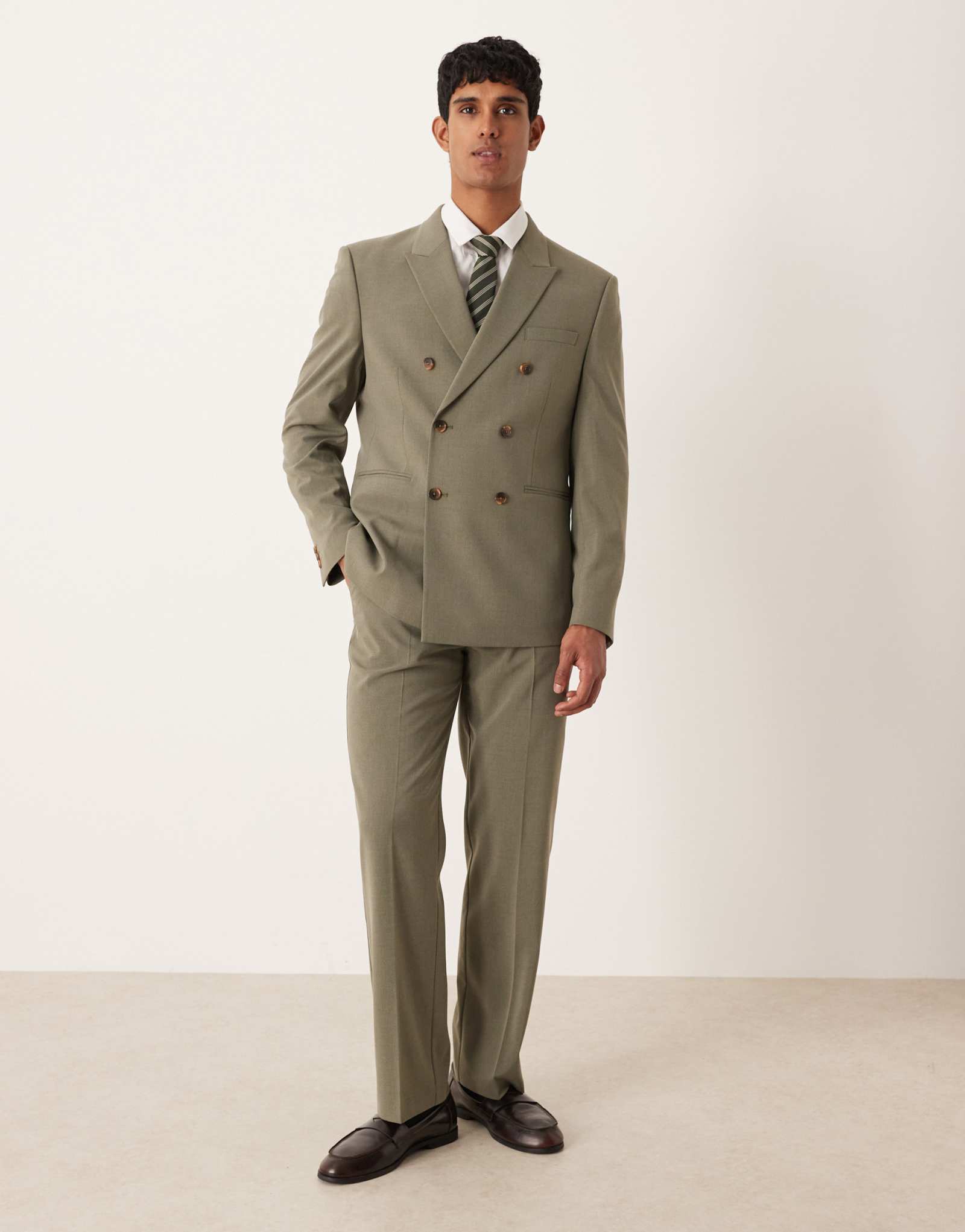 Прямые костюмные брюки ASOS DESIGN цвета хаки