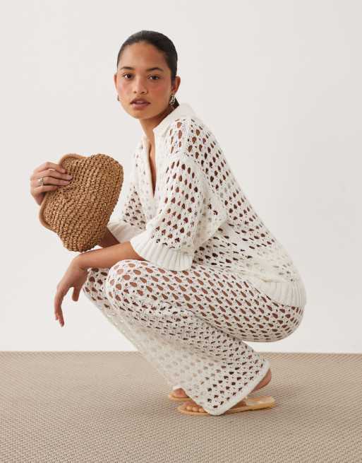 ASOS DESIGN - Co-ord set van top met kraagje en korte mouwen en broek met wijde pijpen in crème, 2 van 3