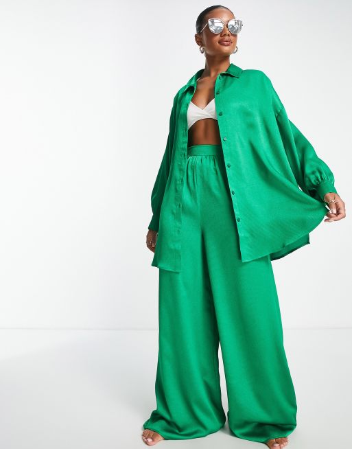 ASOS DESIGN – Strandhemd aus Satin in Grün, Kombiteil