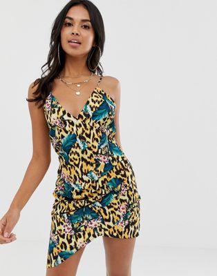 ASOS DESIGN – Strandklänning med smala axelband, drapering framtill och tropiskt djurmönster-Flerfärgad