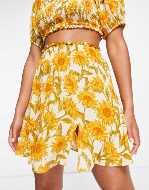 ASOS DESIGN – Strandrock mit Rüschenkante und Sonnenblumenmuster, Kombiteil, 3 von 4
