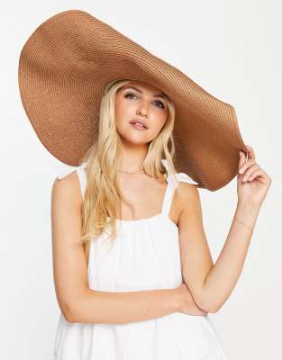 Oversized floppy best sale hat forever 21