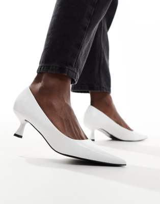 Black and white kitten heel shoes best sale