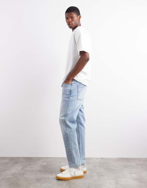 ASOS DESIGN – Stretch-Karottenjeans in verwaschenem Hellblau, 3 von 5