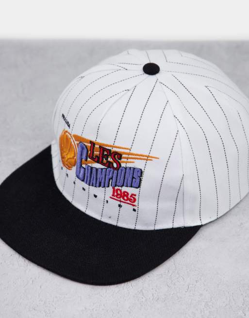 ASOS DESIGN - Stribet snapback-kasket med retro-inspireret 'Les Champions'-broderet, 3 af 4