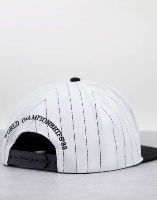 ASOS DESIGN - Stribet snapback-kasket med retro-inspireret 'Les Champions'-broderet, 4 af 4
