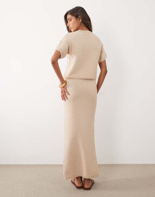 ASOS DESIGN – Strick-Maxirock aus Baumwoll-Bouclé in Ecru, Kombiteil, 4 von 5