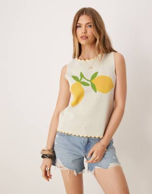 ASOS DESIGN - Strick-Tanktop in Weiß mit Zitronenmotiv