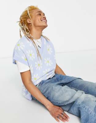 ASOS DESIGN – Strick-Tanktop mit durchgehendem Gänseblümchen-Muster