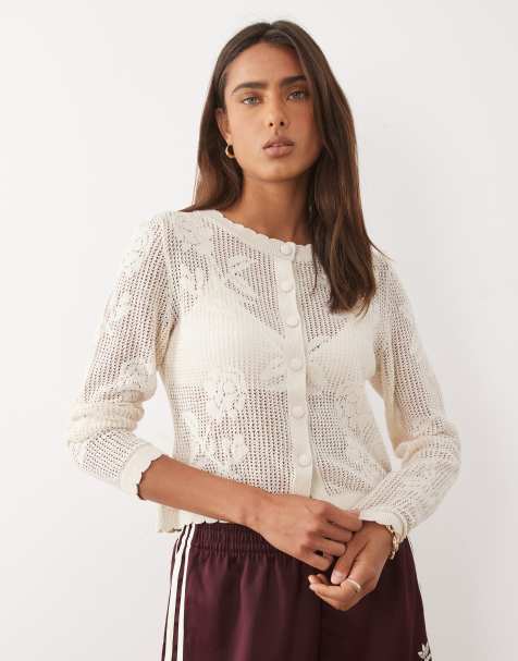 ASOS DESIGN – Strickjacke aus transparenter Spitze in Ecru mit Blumenmuster - view 1