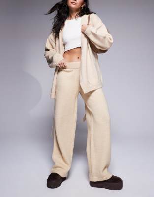Thumbnail - ASOS DESIGN - Strickjacke in Creme mit Wickeldesign und Bindegürtel, Kombiteil-Weiß