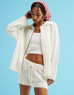 ASOS DESIGN - Strickjacke in Creme mit Ziernähten und Kragen, Kombiteil-Weiß