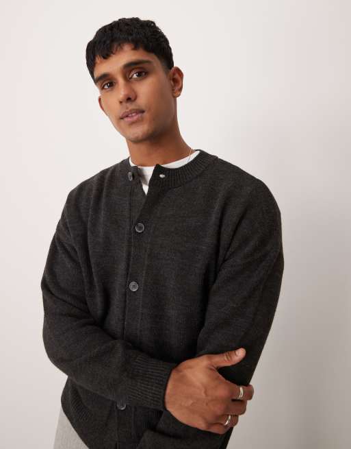 ASOS DESIGN – Strickjacke in meliertem Anthrazit mit kastigem, lockerem Schnitt und Rundhalsausschnitt