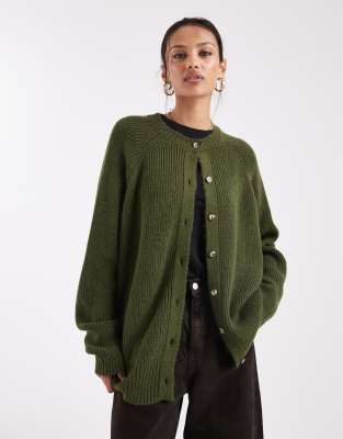 ASOS DESIGN - Strickjacke in Olivgrün mit Raglanärmeln