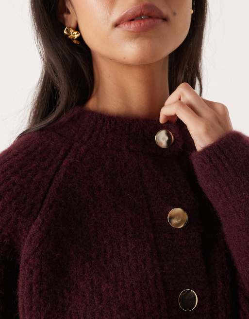ASOS DESIGN – Strickjacke in Pflaume mit geripptem Vollpatentmuster und Raglan-Detail, 4 von 4