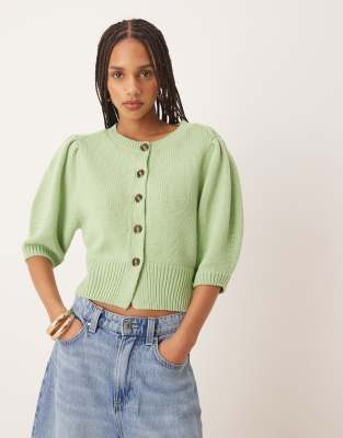 ASOS DESIGN - Strickjacke in Pistaziengrün mit Rundhalsausschnitt und Puffärmeln