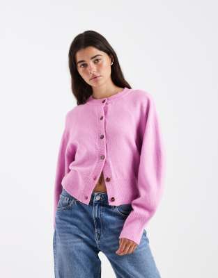 ASOS DESIGN - Strickjacke in Rosa mit Raglan-Ärmeln und Rundhalsausschnitt